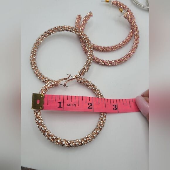 4 Fun pairs of hoop earrings, pierced. - Picture 2 of 2